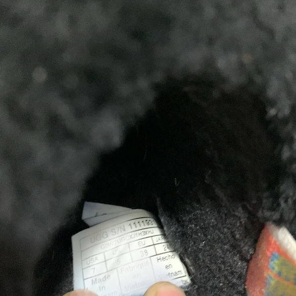 UGG Fluff Yeah Rainbow Strap Black Sling Back Slippers size 7 - Picture 6 of 8